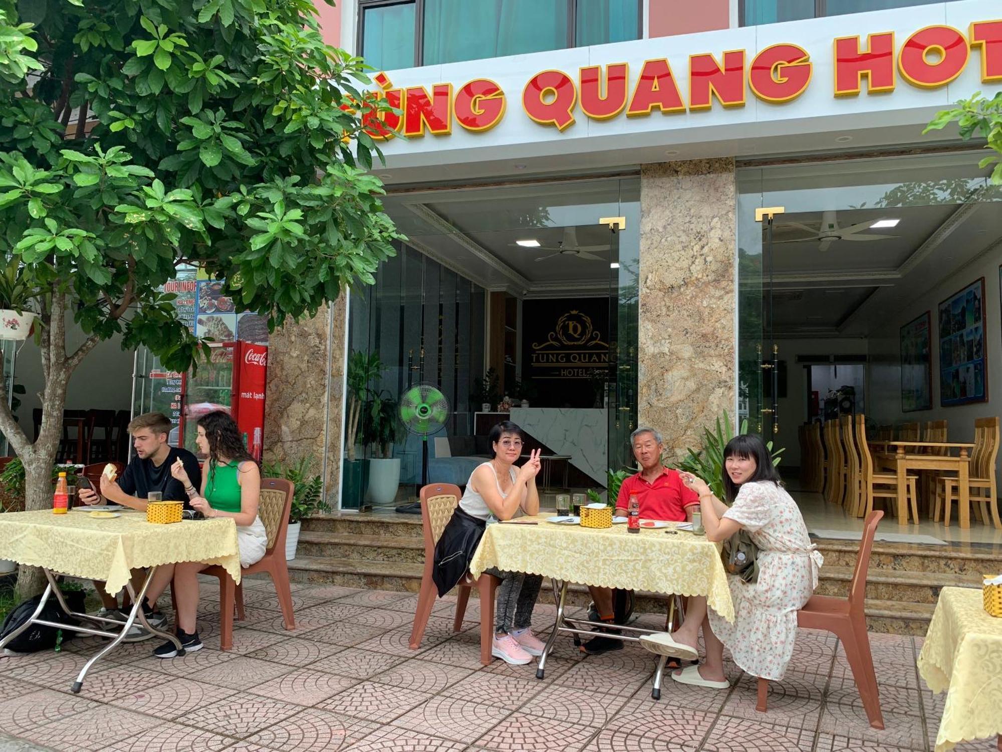 Dong Khe Sau Tung Quang Hotel מראה חיצוני תמונה