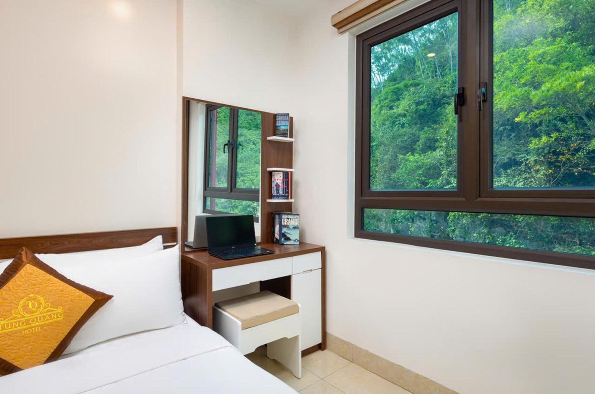Dong Khe Sau Tung Quang Hotel מראה חיצוני תמונה